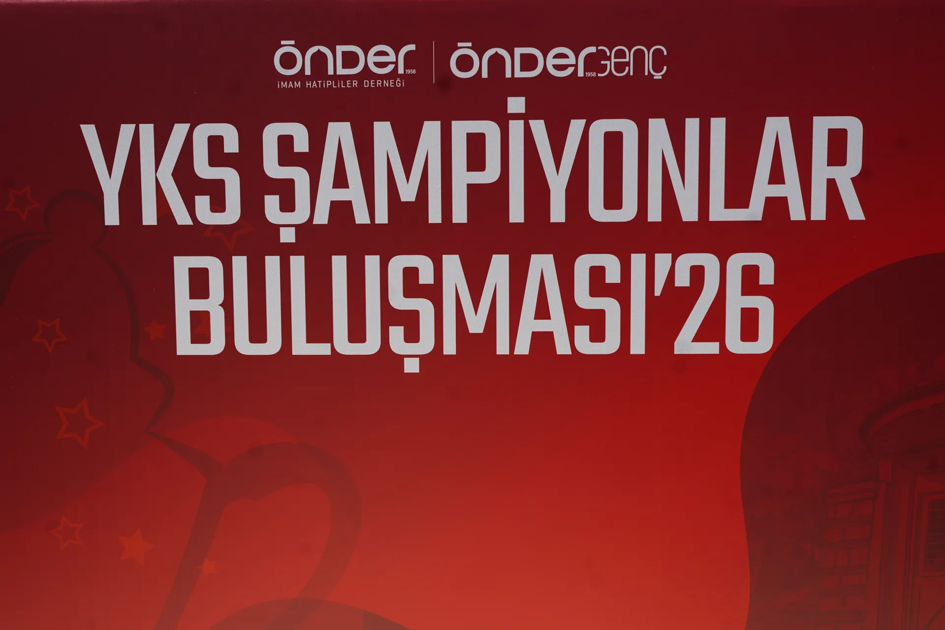 YKS'DE DERECE YAPAN İMAM HATİPLİLER ÖNDER'DE BİR ARAYA GELDİ