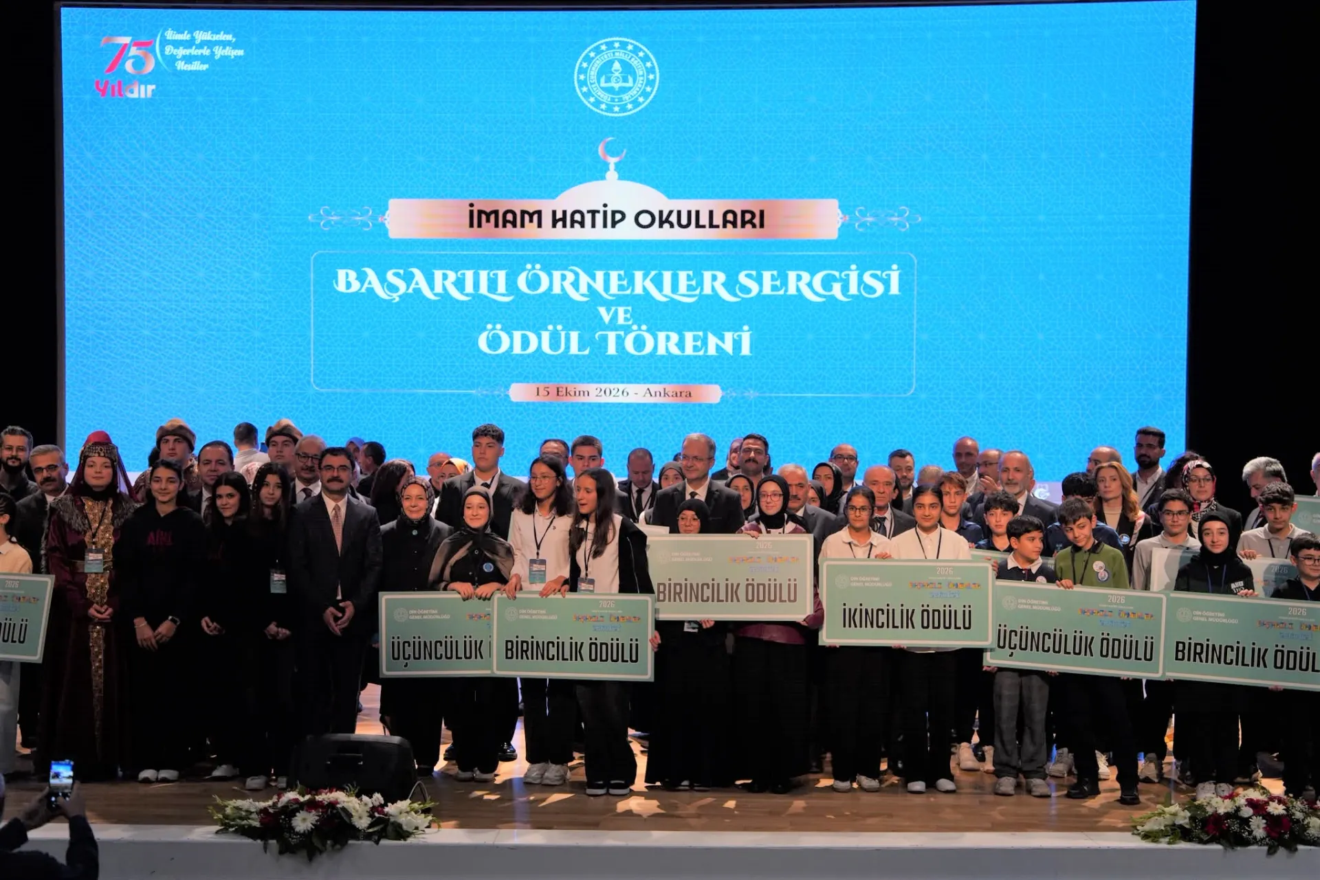 75. YILDA BAŞARILI ÖRNEKLER SERGİSİ